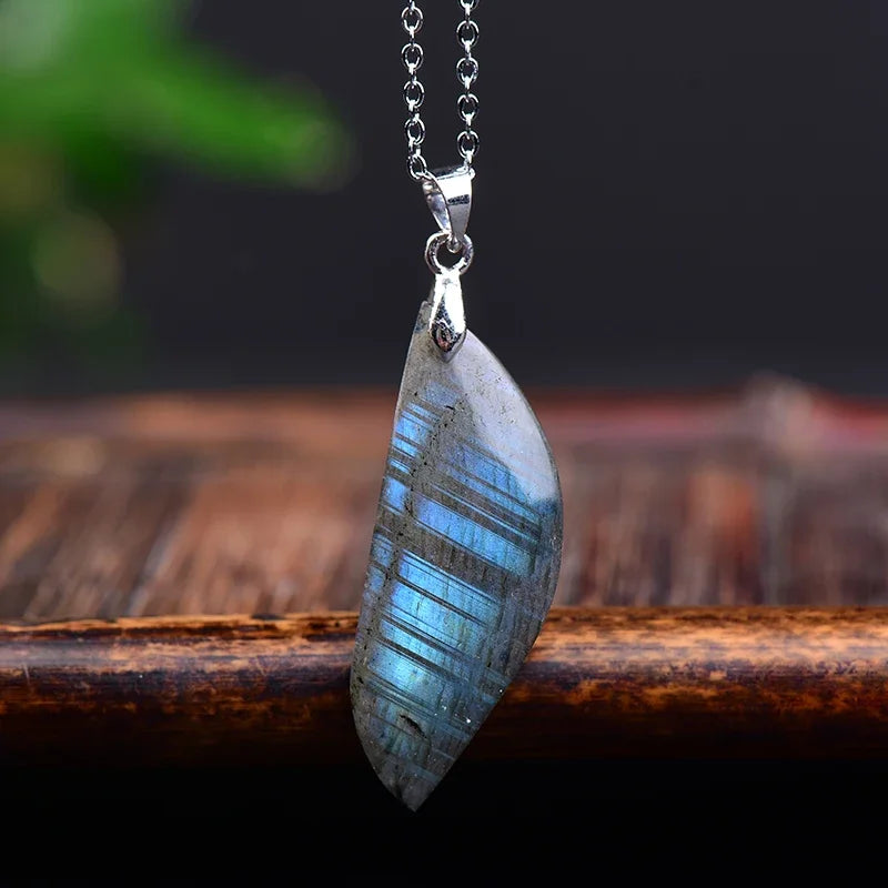 Labradorite Stone Pendant Leaf Shape Polished Healing Energy